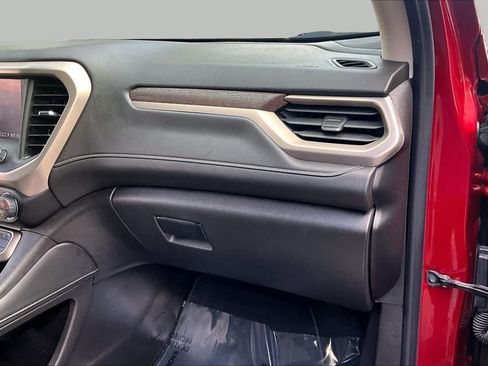 Used 2023 GMC Acadia Denali w/ Denali Ultimate Package FWD image 19