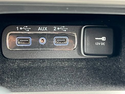 Used 2019 Jeep Grand Cherokee Limited w/ Trailer Tow Group IV AWD/4WD image 31