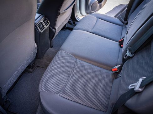 Used 2019 Nissan Rogue Sport S image 21