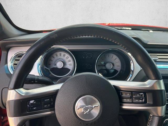 Used 2011 Ford Mustang GT Premium w/ Comfort Pkg RWD image 11
