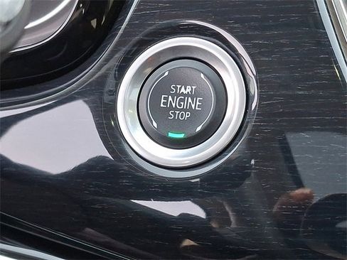 Certified 2024 Cadillac XT6 Premium Luxury image 21