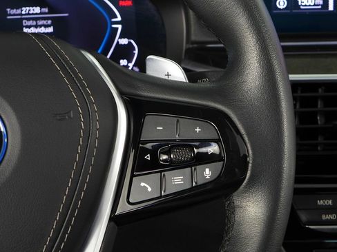 Certified 2023 BMW 530e 530e iPerformance w/ Convenience Package image 29