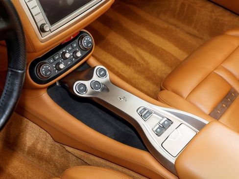 Used 2010 Ferrari California image 20