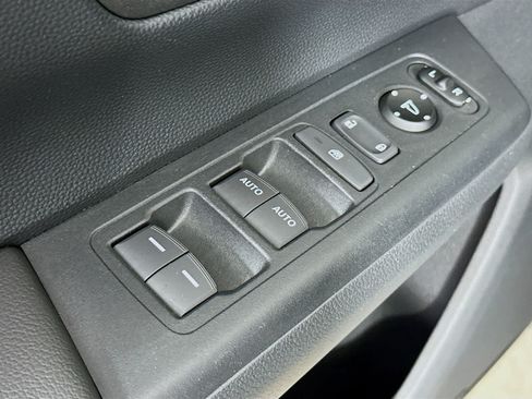 Used 2025 Honda CR-V Sport image 28