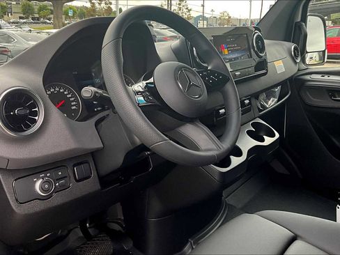 New 2025 Mercedes-Benz Sprinter 3500 image 8