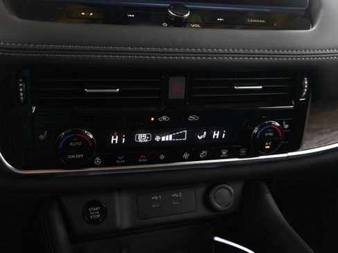 Used 2026 Nissan Rogue Platinum w/ Platinum Premium Package image 23