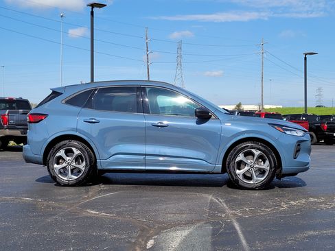 Used 2023 Ford Escape ST-Line w/ Tech Pack #1 image 2