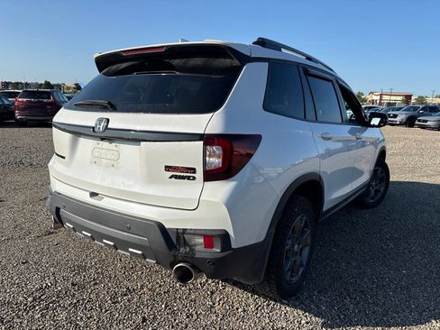 Used 2024 Honda Passport TrailSport image 12