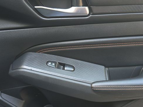 Used 2021 Nissan Altima 2.5 SR w/ SR Premium Package FWD image 18