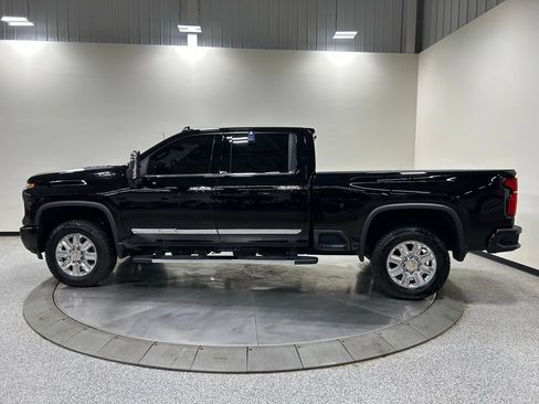 Used 2025 Chevrolet Silverado 2500 High Country w/ Z71 Off-Road Package AWD/4WD image 5