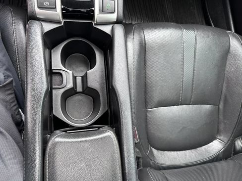 Used 2016 Honda Civic Touring image 21
