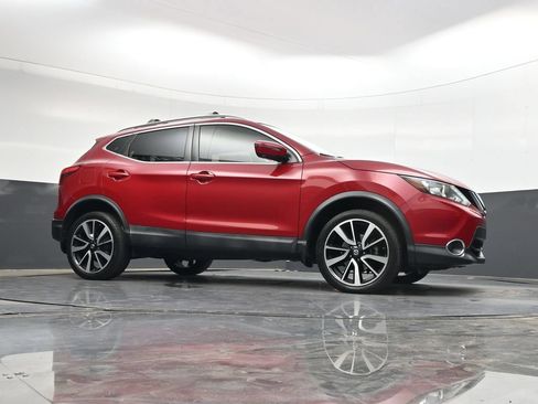 Used 2018 Nissan Rogue Sport SL FWD image 35