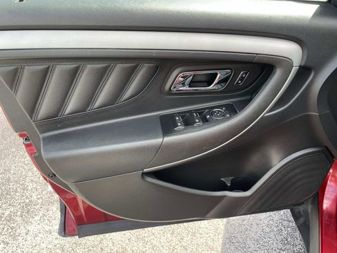 Used 2017 Ford Taurus SEL w/ Equipment Group 201A image 18