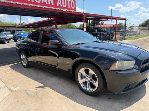 Used 2013 Dodge Charger R/T RWD image 26