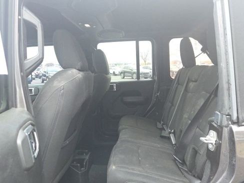 Used 2018 Jeep Wrangler Unlimited Sport S image 15