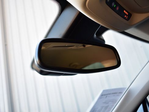 Used 2023 Buick Envision Essence image 47