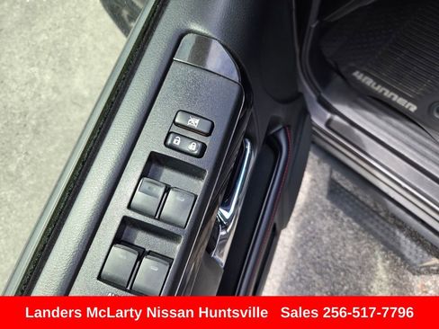 Used 2019 Toyota 4Runner TRD Off-Road Premium AWD/4WD image 25