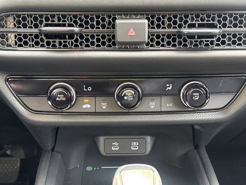 Certified 2026 Honda HR-V LX image 24