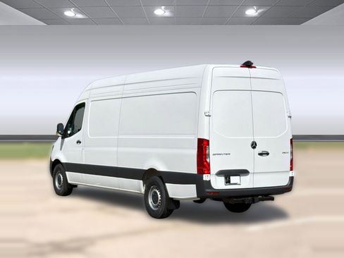 New 2026 Mercedes-Benz Sprinter 2500 image 3