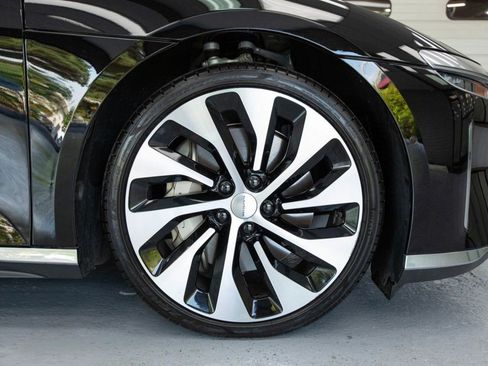 Used 2022 Lucid Air Grand Touring image 12