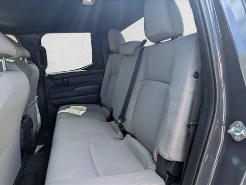Used 2025 Toyota Tacoma SR5 AWD/4WD image 12