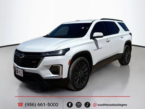 Used 2023 Chevrolet Traverse RS FWD image 3