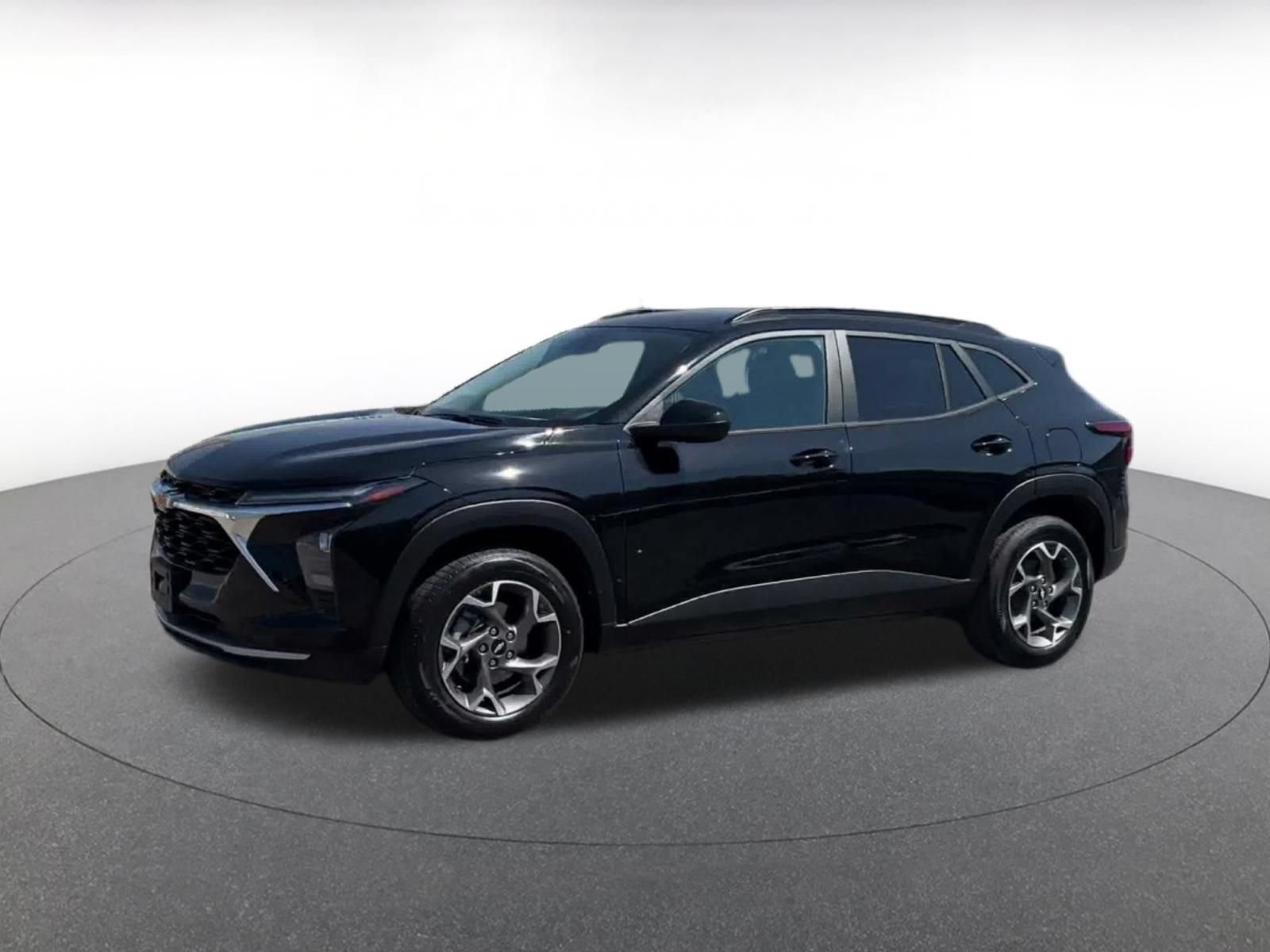 Used 2025 Chevrolet Trax LT w/ LT Convenience Package FWD image 7