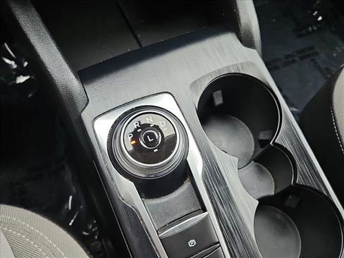Used 2022 Ford Escape S AWD/4WD image 11