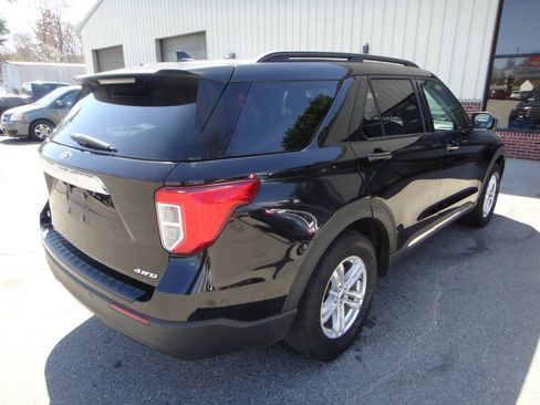Used 2021 Ford Explorer XLT AWD/4WD image 6
