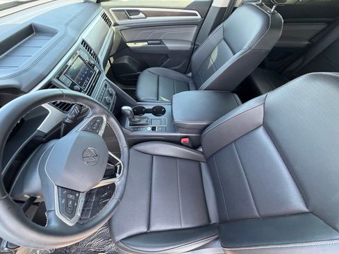 Used 2023 Volkswagen Atlas SE FWD image 16