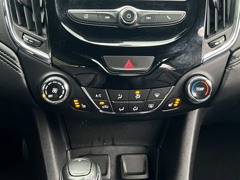 Used 2017 Chevrolet Cruze Premier w/ RS Package image 21
