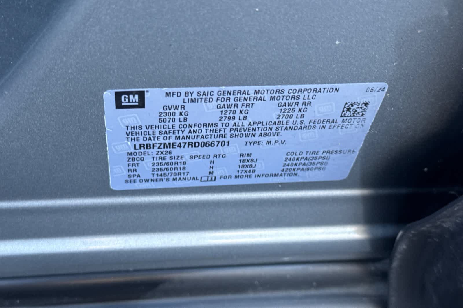 Used 2024 Buick Envision Preferred AWD/4WD image 34