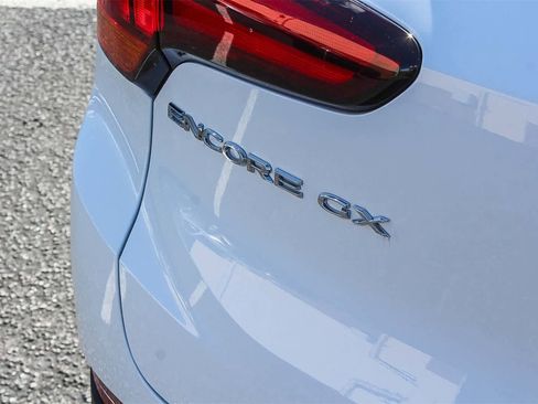 Used 2023 Buick Encore GX Select image 9
