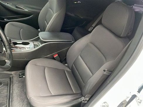 Used 2024 Chevrolet Malibu RS w/ LPO, Floor Liner Package image 11