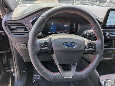 Used 2025 Ford Escape ST-Line FWD image 19