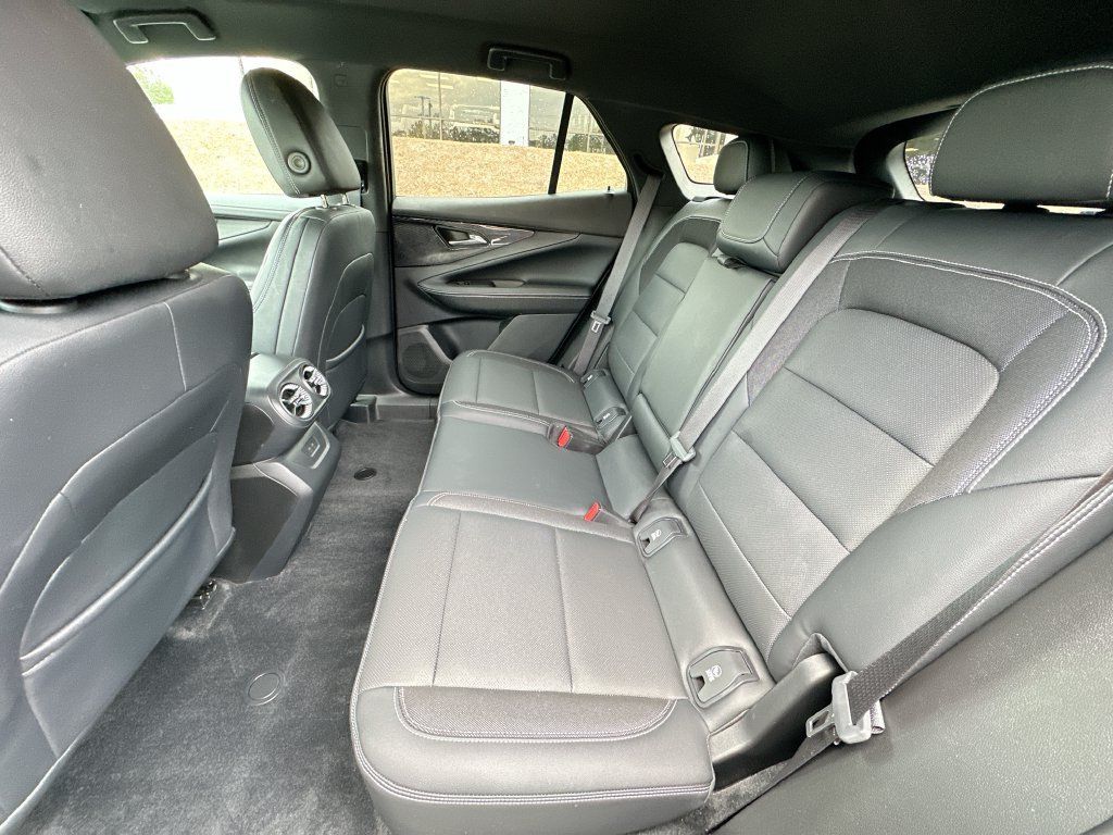 Used 2024 Chevrolet Blazer EV LT AWD/4WD image 4