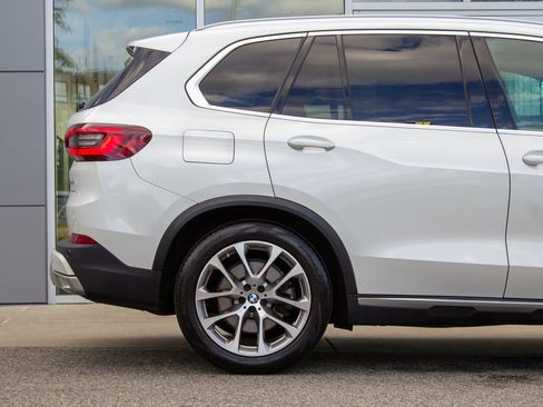 Used 2023 BMW X5 xDrive40i w/ Premium Package AWD/4WD image 6