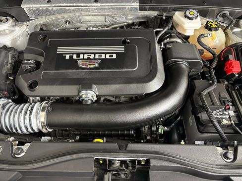 Used 2022 Cadillac XT4 Premium Luxury w/ Safety Alert Package image 41