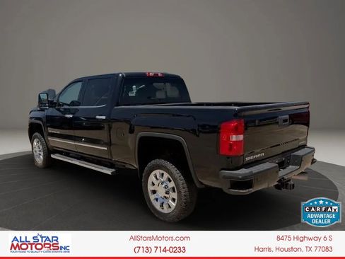 Used 2019 GMC Sierra 2500 Denali w/ Duramax Plus Package AWD/4WD image 7