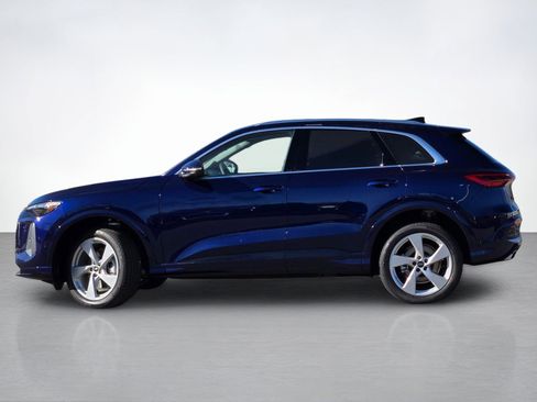 New 2025 Audi Q5 Premium Plus AWD/4WD image 3