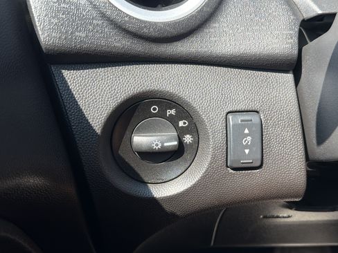 Used 2018 Ford Fiesta SE FWD image 27