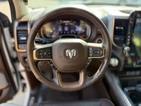 Used 2025 RAM 1500 Limited AWD/4WD image 6