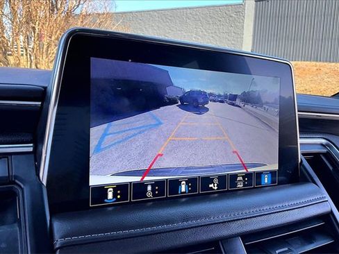 Used 2021 GMC Yukon SLT w/ SLT Luxury Plus Package image 13