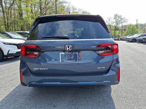New 2026 Honda Odyssey Elite image 5