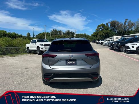 Used 2022 Buick Envision Essence w/ Technology Package II FWD image 6