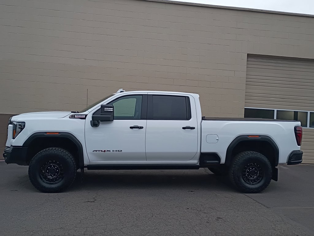 Used 2025 GMC Sierra 2500 AT4X w/ AT4X AEV Edition AWD/4WD image 9