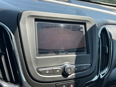 Certified 2022 Chevrolet Equinox RS AWD/4WD image 23