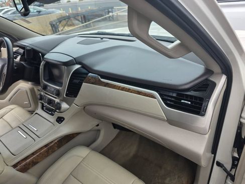 Used 2015 GMC Yukon XL Denali w/ Touring Package RWD image 23