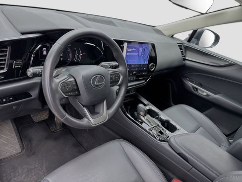 Used 2023 Lexus NX 250 FWD image 7