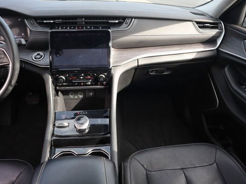 Used 2022 Jeep Grand Cherokee L Limited image 21